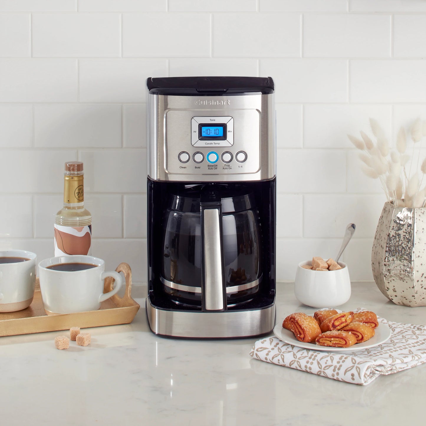 14 CUP PROGRAMMABLE COFFEEMAKER